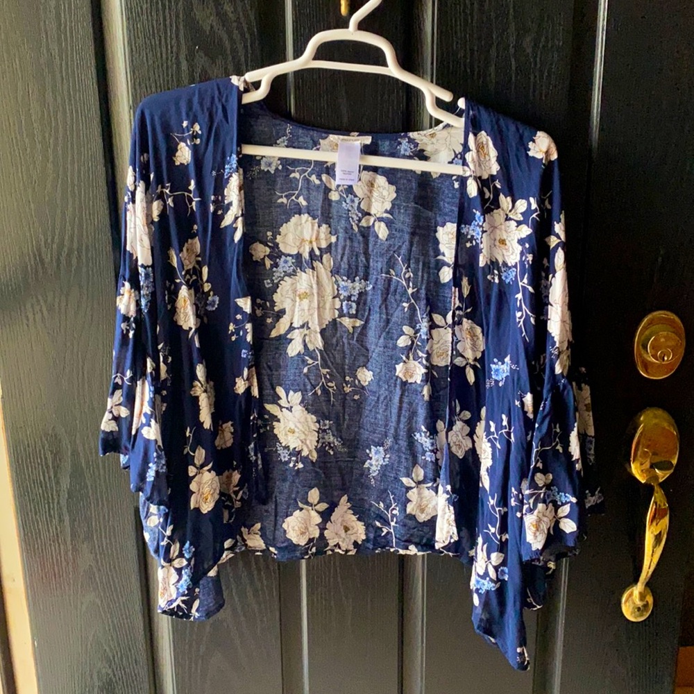 Maurices Waist Length Lightweight Floral Kimono